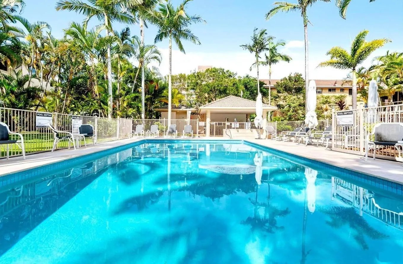 Maimi Renovated 2-Bedroom Apartment Gold Coast 0*,